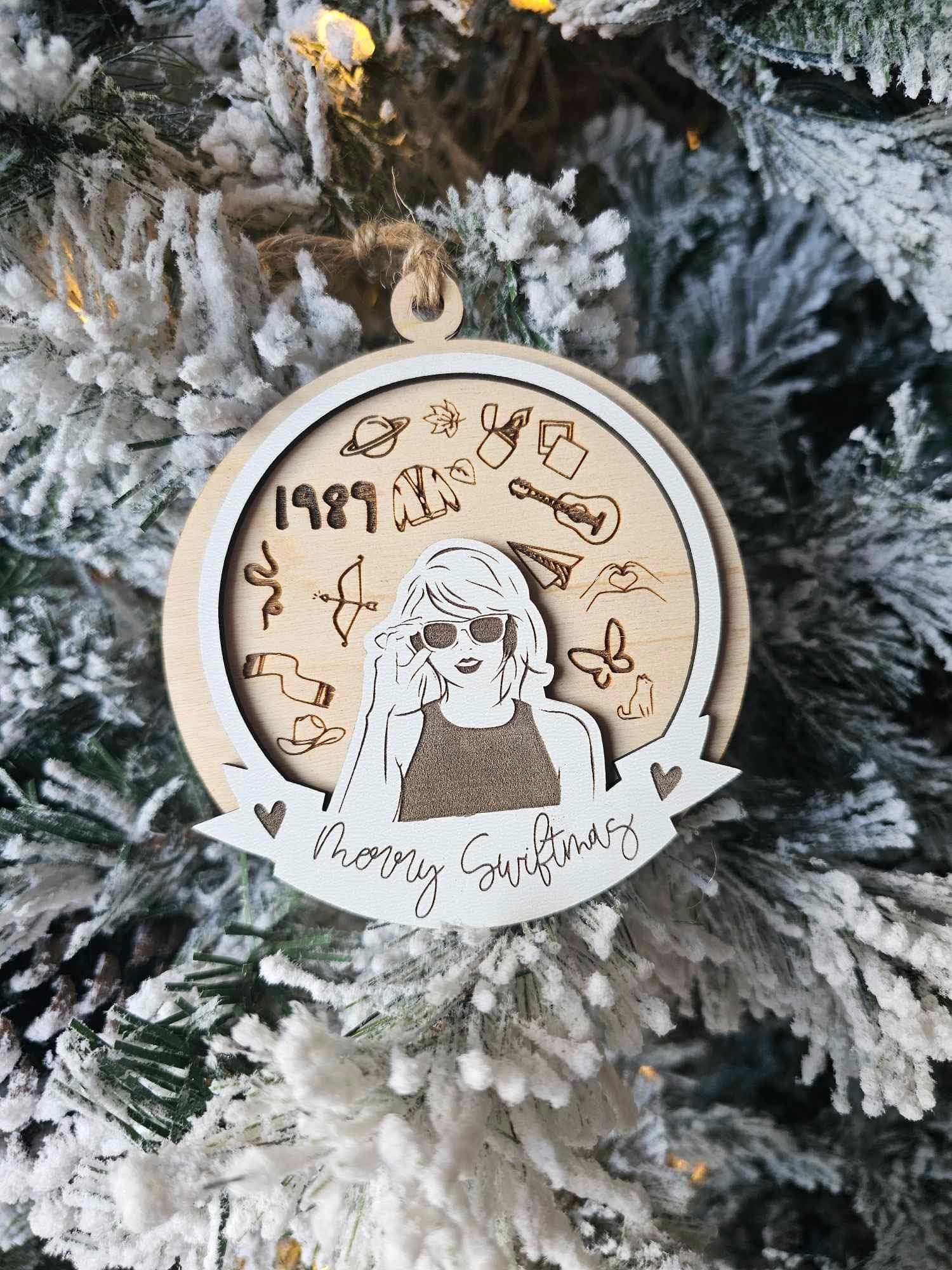 Merry Swiftmas 1989 Ornament image 0