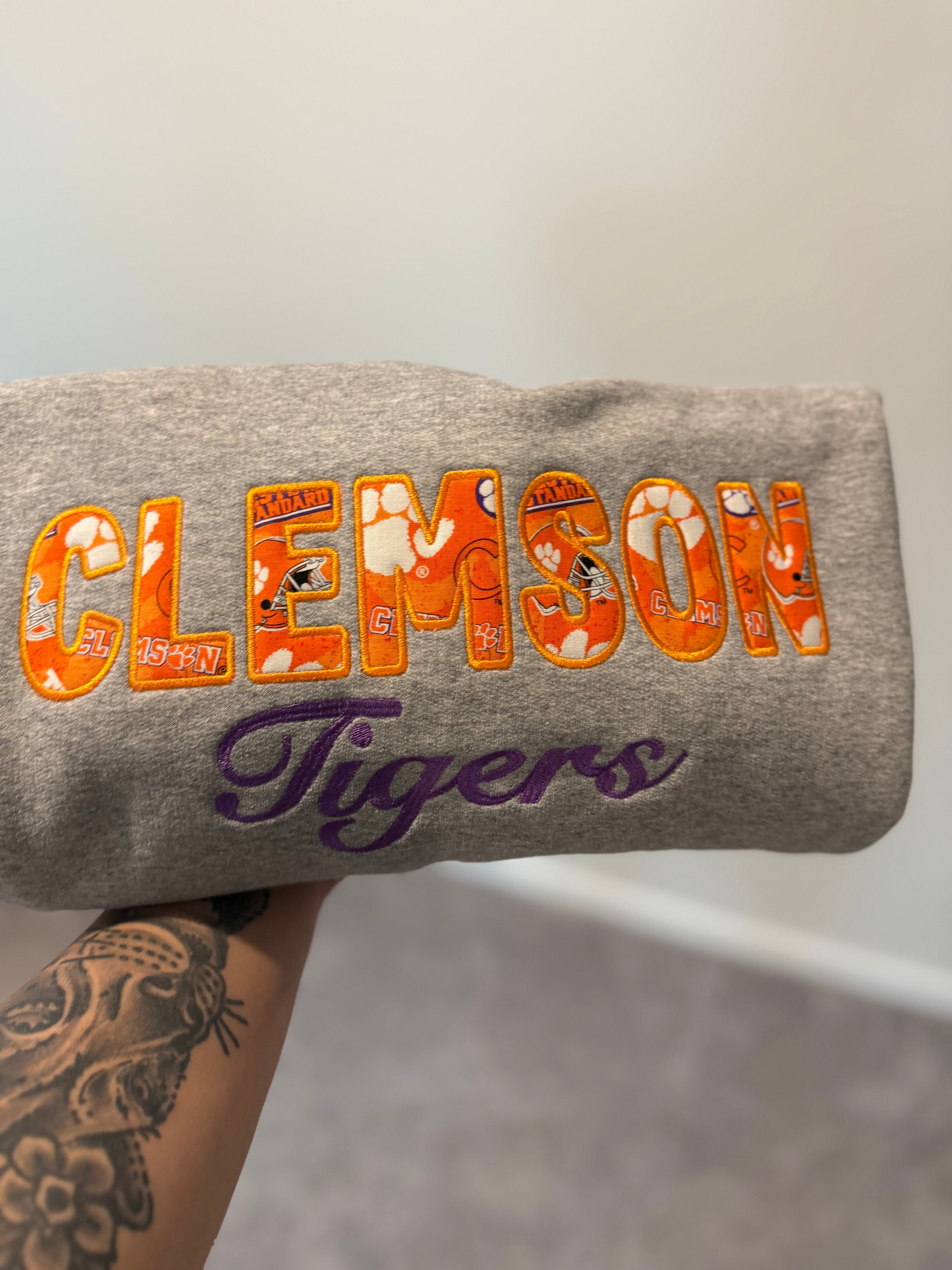 Clemson Tigers Embroidered Sweatshirt – Fabric Appliqué Collegiate Crewneck